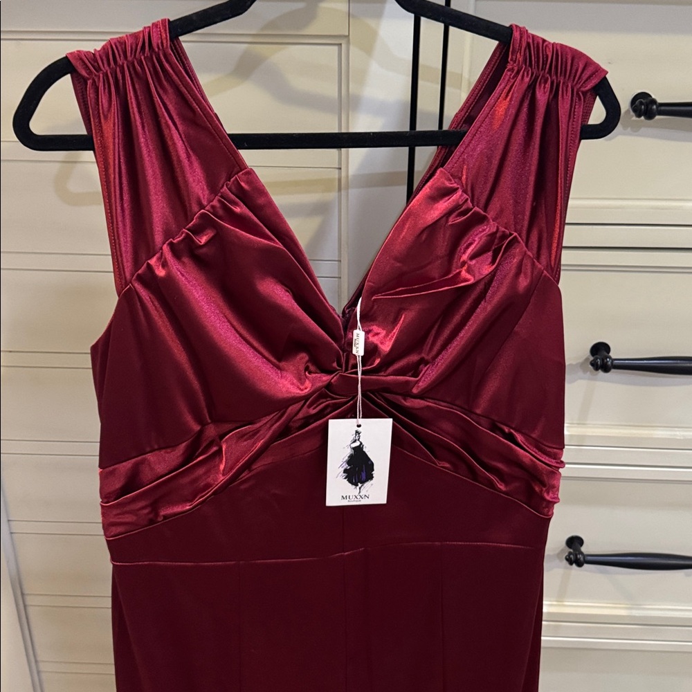 NWT mermaid satin dress - Picture 2 of 6